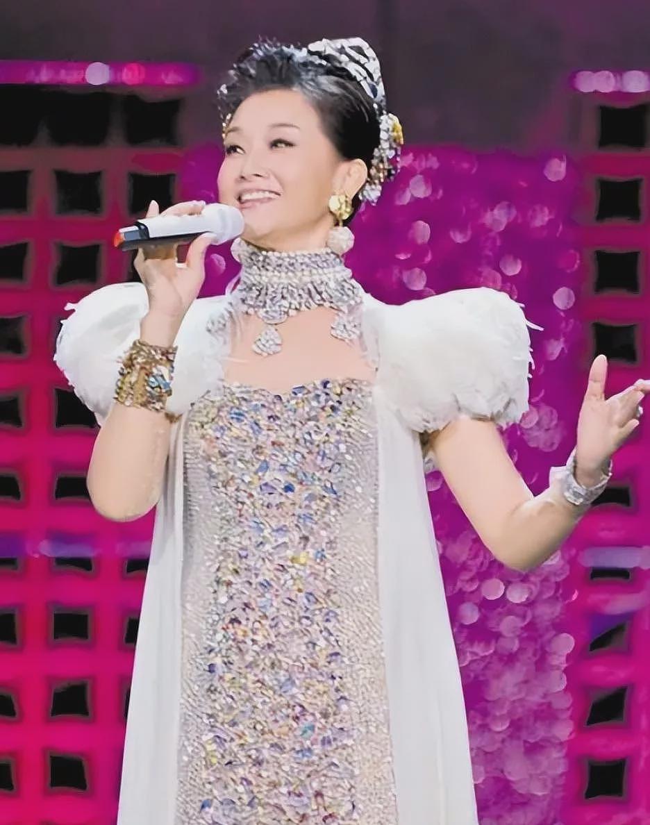 销声匿迹11年的“丁克”宋祖英，已成人生赢家（组图） - 33