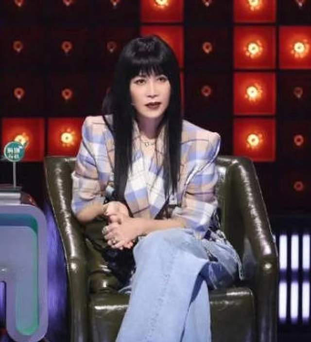 太突然！那英官方歌迷会单方面解散！粉丝无法接受，工作室未回应（组图） - 12