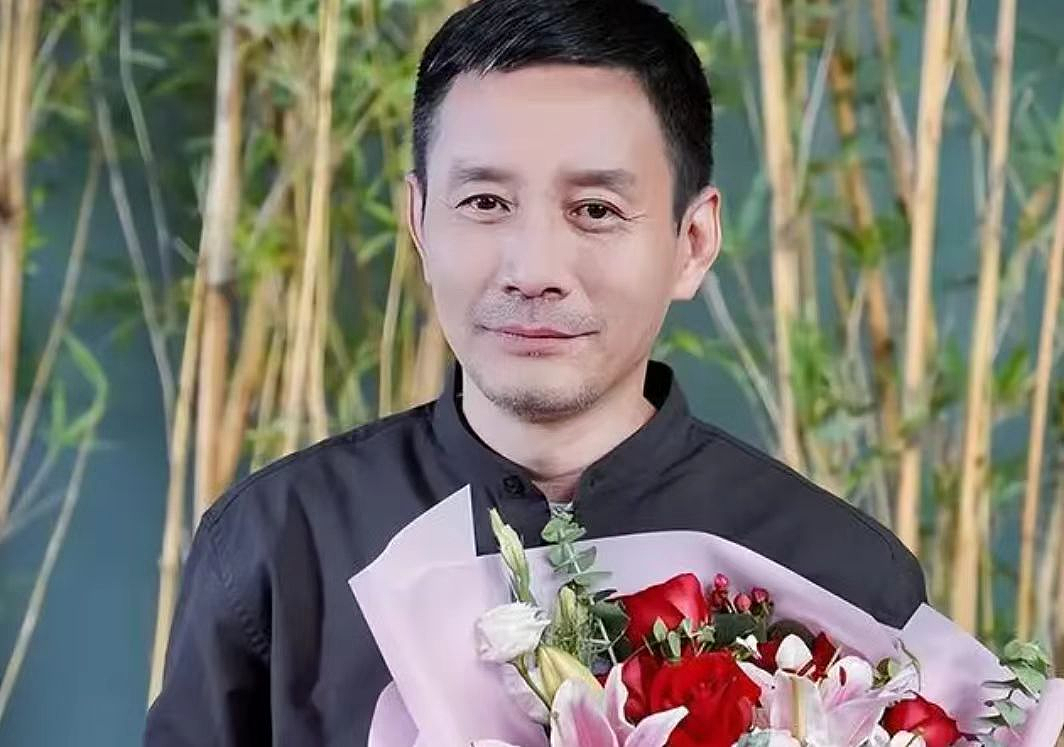 【情感】55岁田小洁演大反派爆红,再婚妻子竟是江珊,中年爱情比初恋还甜(组图) - 31