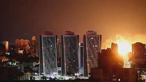 俄乌战争：俄罗斯加强攻势，无人机持续夜袭基辅（图） - 1
