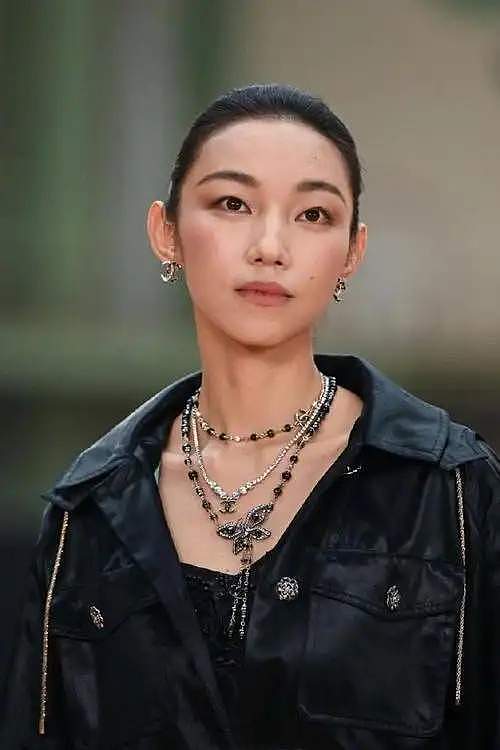 那尔那茜背后的资本，可不是你的小脑袋可以想清楚的（组图） - 5