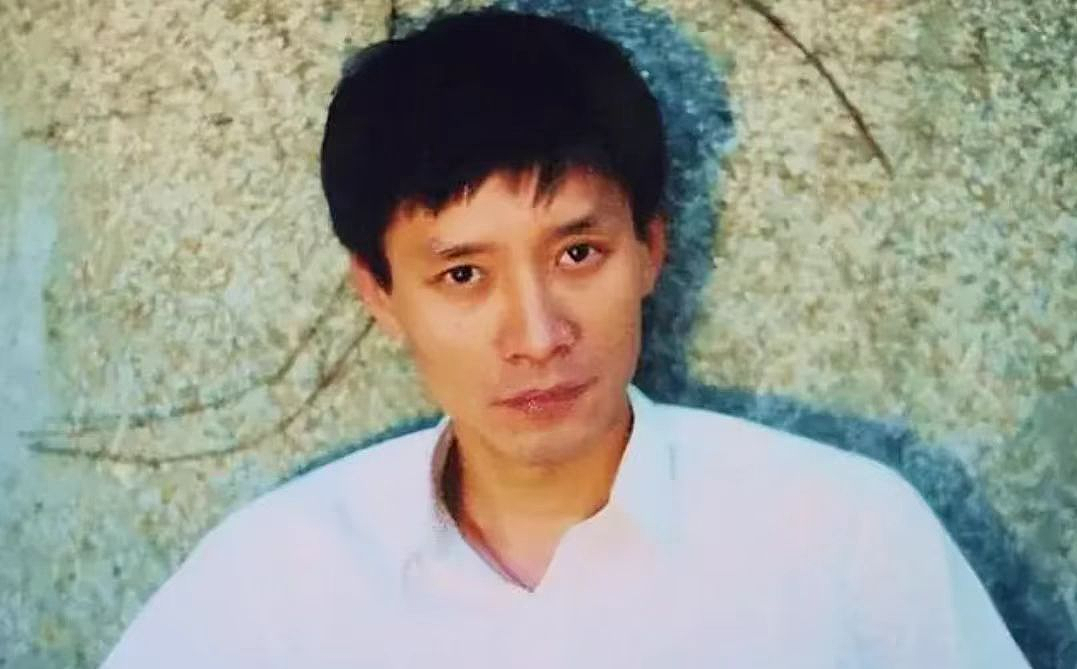 【情感】55岁田小洁演大反派爆红,再婚妻子竟是江珊,中年爱情比初恋还甜(组图) - 9