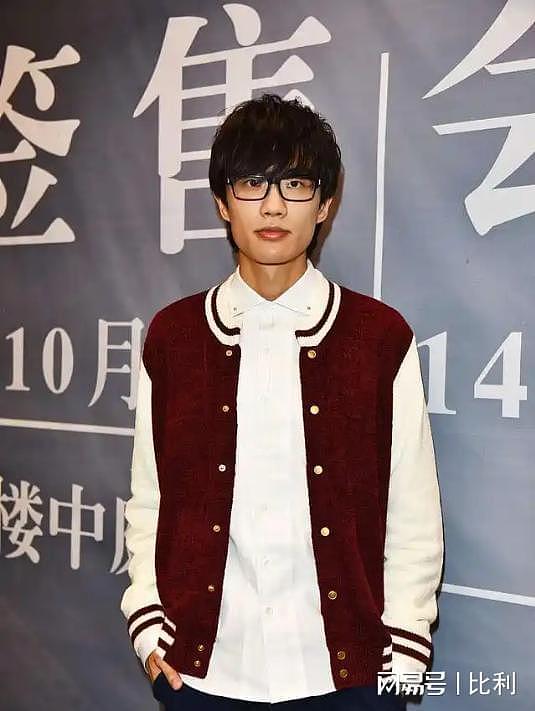 乐坛鲁迅?被嘲过气歌手的许嵩,打了个漂亮翻身仗,难怪央视怒赞(组图) - 15
