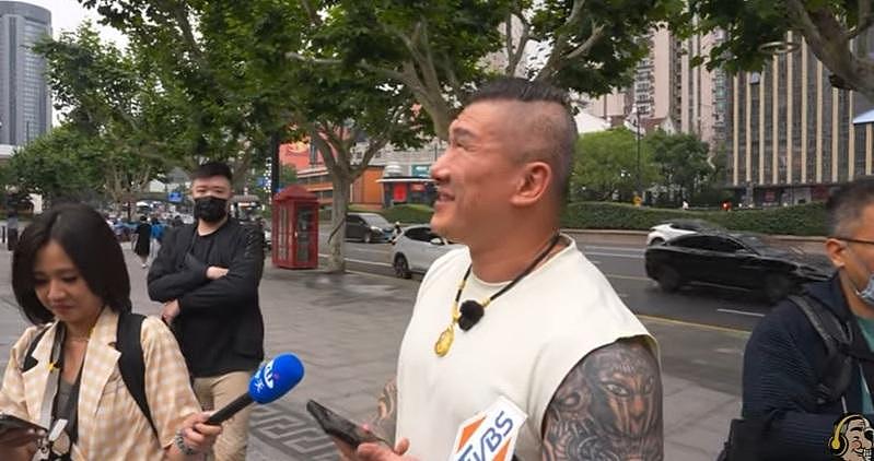 台湾网红馆长游上海，当众被逼问“你是哪国人”？离开后变脸大骂：中华民国啊，真他X脑弱（视频/组图） - 2