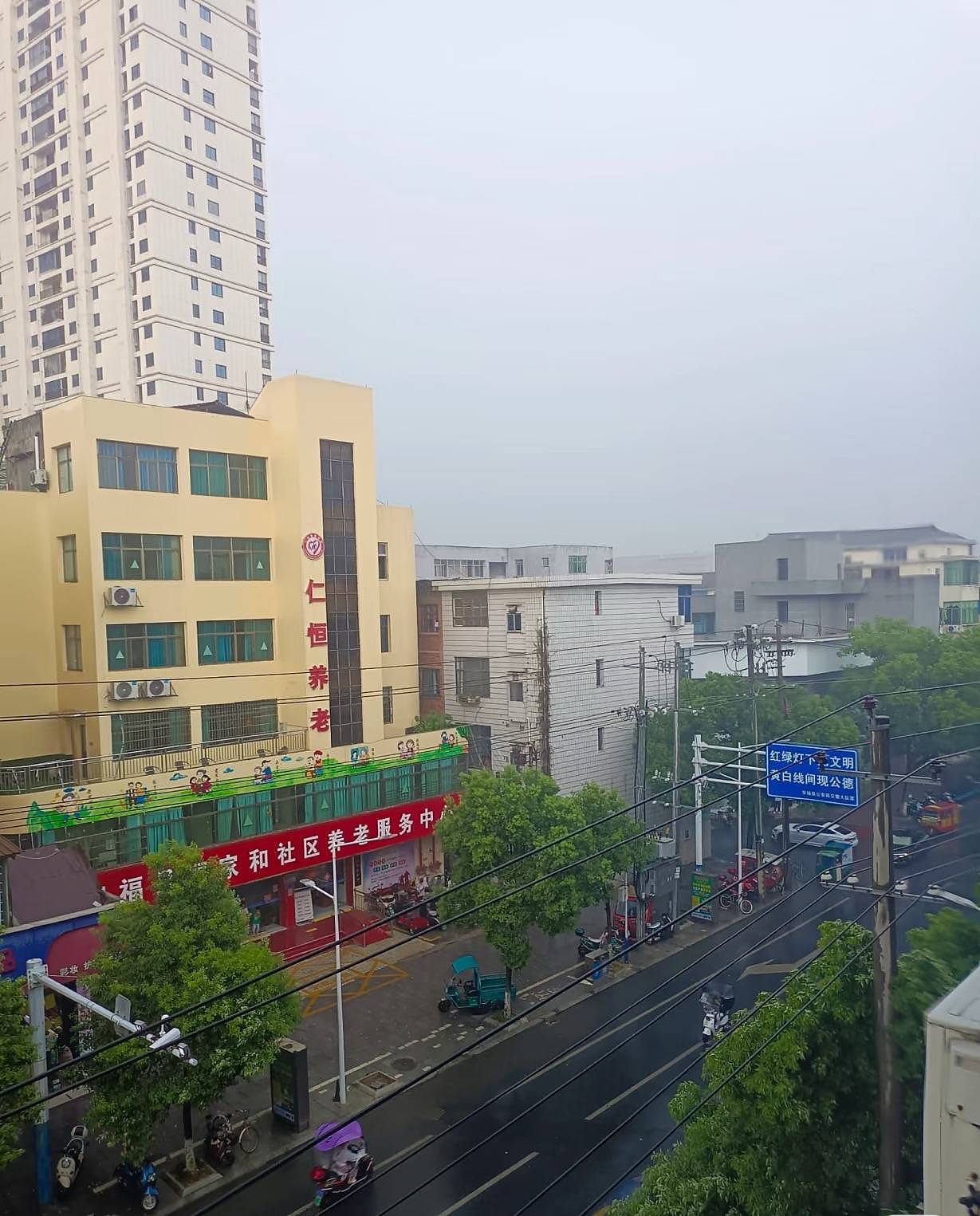 上海三甲心理医生辞职回乡，挽救问题孩子（组图） - 3