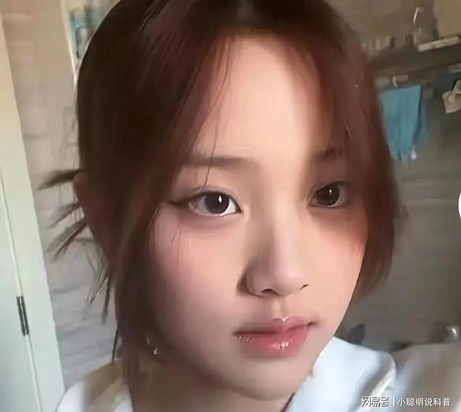 甜馨晒全家福，称不希望父母复合，李小璐犯下的错，女儿却买了单（组图） - 14