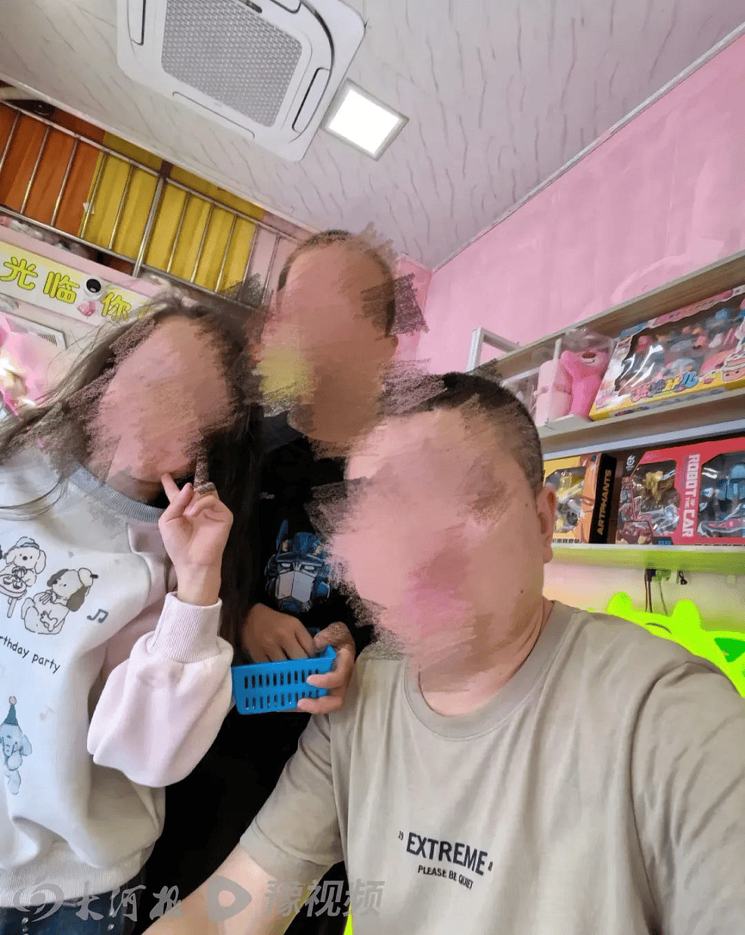 疑妻子出轨，男子灌儿女农药致死，家属：孩子曾有反抗痕迹，枕头被撕烂（组图） - 1