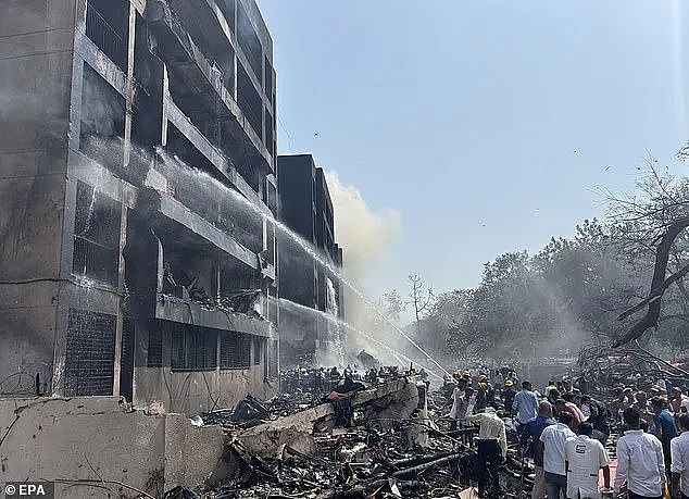 印航全机242人仅活1人+地面至少65名医护伤亡!选11A座位能保命?(组图) - 7