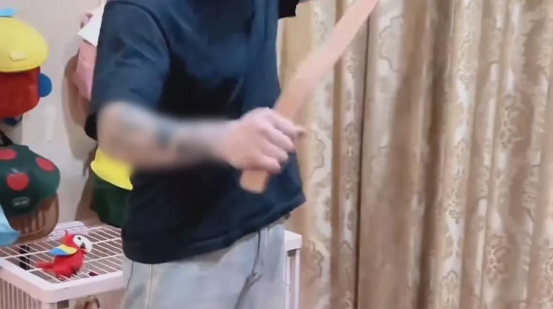热搜上不堪入目的“抽皮带荡秋千”事件：好好的孩子是怎么毁掉的（组图） - 2