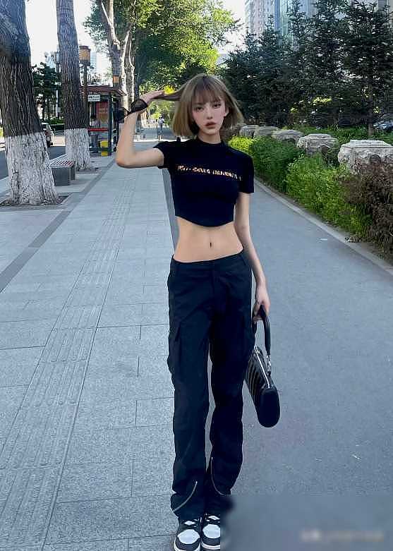 上海满大街都在穿这样的“低腰裤” 你能接受吗(组图) - 8