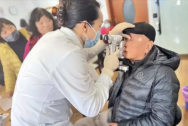 医生研究发现:老年人一旦做过白内障手术,这5件事就别再做了(组图) - 2