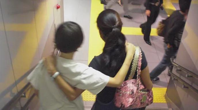 日本模特爆料港区家长鸡娃严重！看完小学生魔鬼行程，网友叹：大人都受不了（组图） - 14