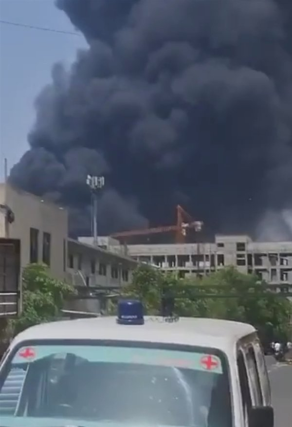 波音787惊爆首次空难,至少110人死亡!股价闪跌逾8%(组图) - 5