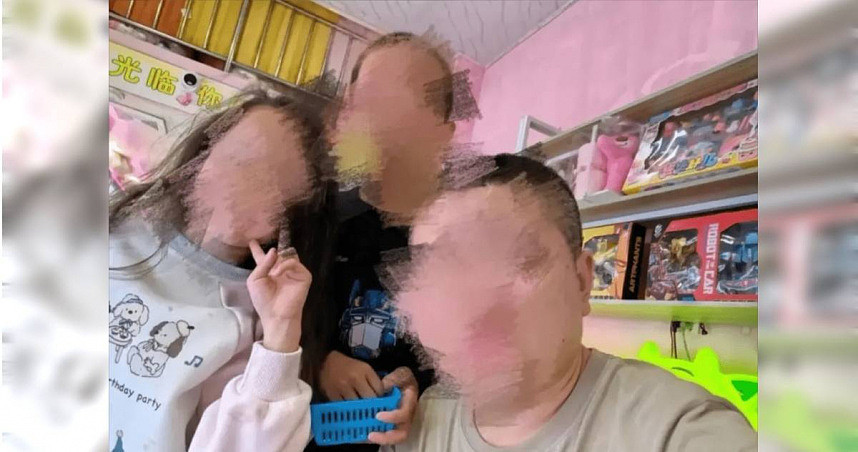 贵州醋夫疑妻出轨迁怒亲生骨肉，7岁女童遭父猛灌农药遗体死不瞑目（图） - 1