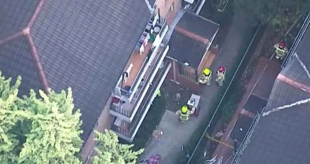 澳公寓楼爆炸！墙壁被炸飞，2人受伤送医，周边区域紧急疏散！目击者：以为地震了（组图） - 4