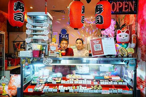 “他们人好勤奋”，500多位顾客联名请愿！墨尔本这家华人小吃店起死回生！（组图） - 1