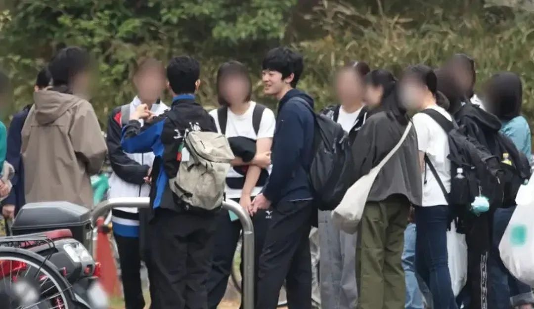 日本未来天皇与亲妈纪子妃公开闹翻?不爽她劈头盖脸骂下属,当众甩脸子怼得她哑口无言?(组图) - 6