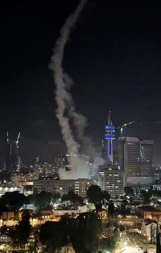 伊朗反攻以色列3死150伤！以军总部一带遭导弹袭击，影片曝光（视频/组图） - 1