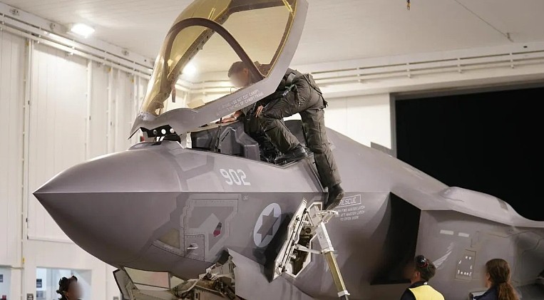 伊朗官媒称击落2架以军F-35战机，惨遭全网狂嘲（组图） - 1