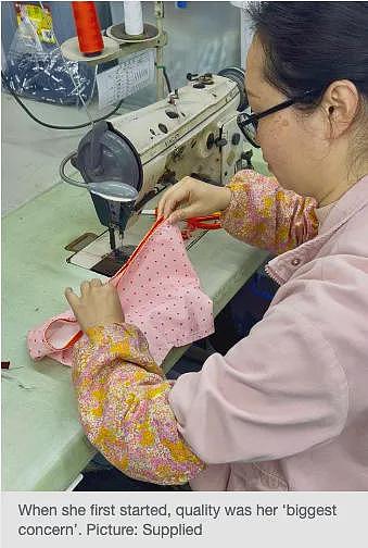 澳洲人到中国疯狂扫货，成为中国代购！外国游客扎堆，全都带着行李箱（组图） - 20