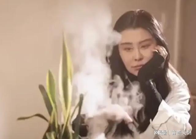 58岁王祖贤每天6点起床迎客，面对外界质疑坦言：我的钱花不完！（组图） - 3