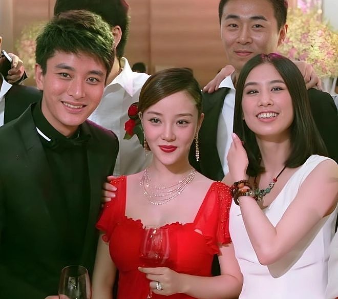黄圣依妈妈反对女儿下嫁，因三点对杨子不满，二人离婚后差距拉开（组图） - 17