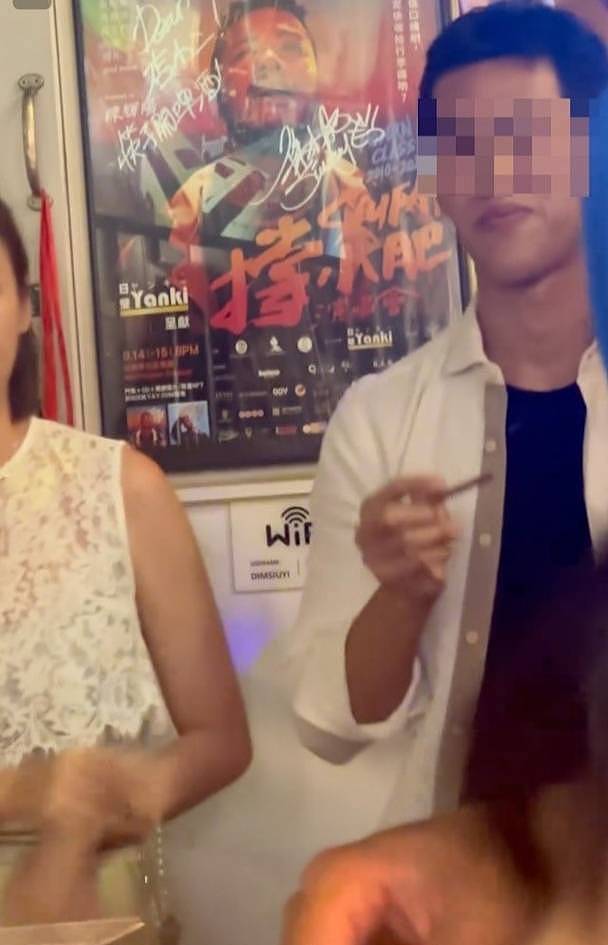 TVB女星室内与友人吸同一支烟，视频曝光被轰违法（组图） - 3