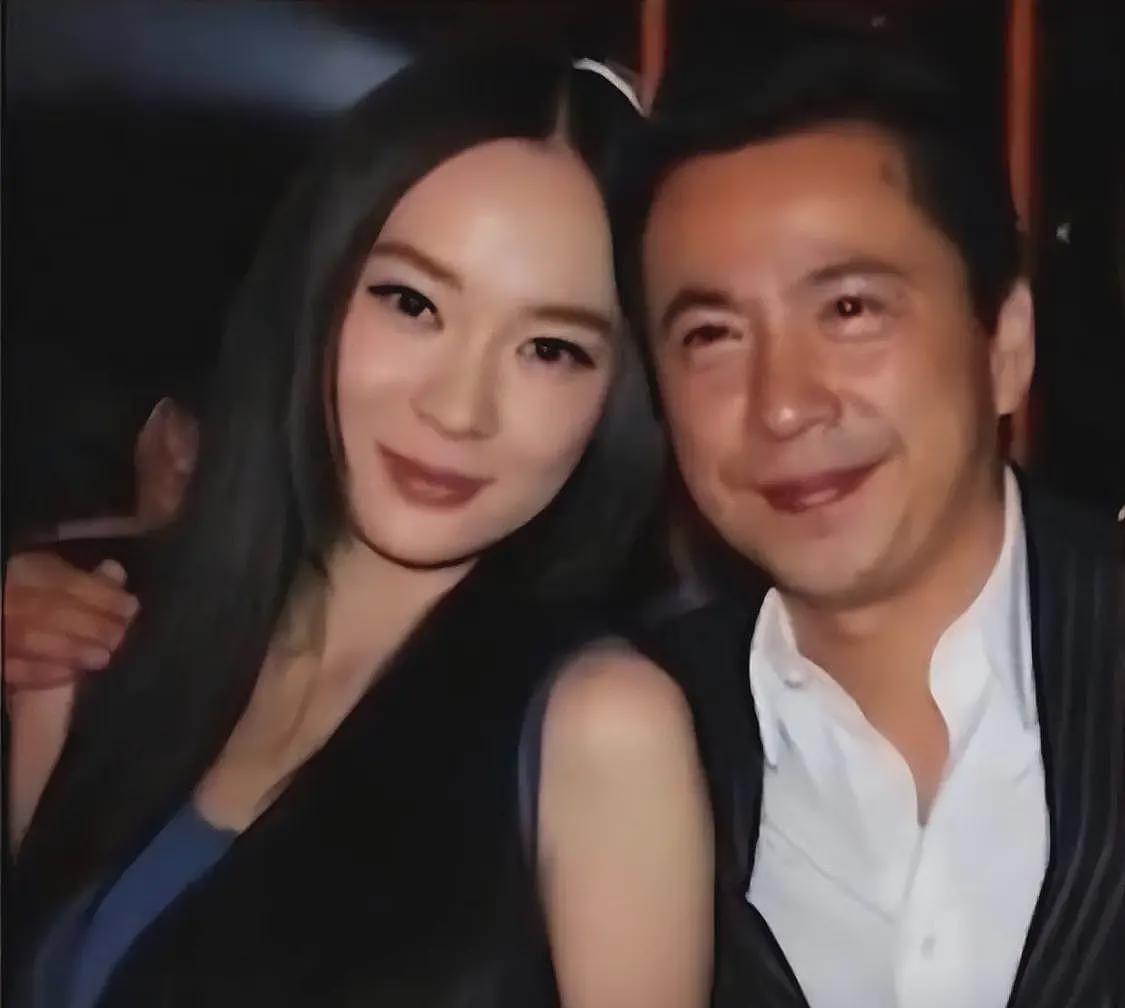 王中磊搂腰马筱梅风波升级，男方更多过往被扒，还牵连霍思燕（组图） - 9