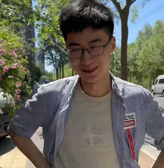 还记得那个“搬砖男孩”林万东吗?当年他以713的高分考入清华大学,如今他怎么样了?(组图) - 11
