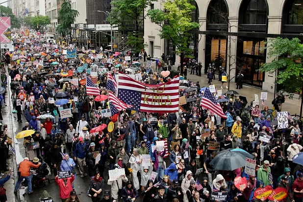波士顿超100万人聚集！声势浩大，密密麻麻都是人！民众：“我们是因为麻州有 ICE才出来的”（组图） - 7