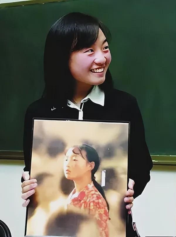 “最丑谋女郎”一夜爆红，因张艺谋一句话退圈，26年后变成了这样（组图） - 20