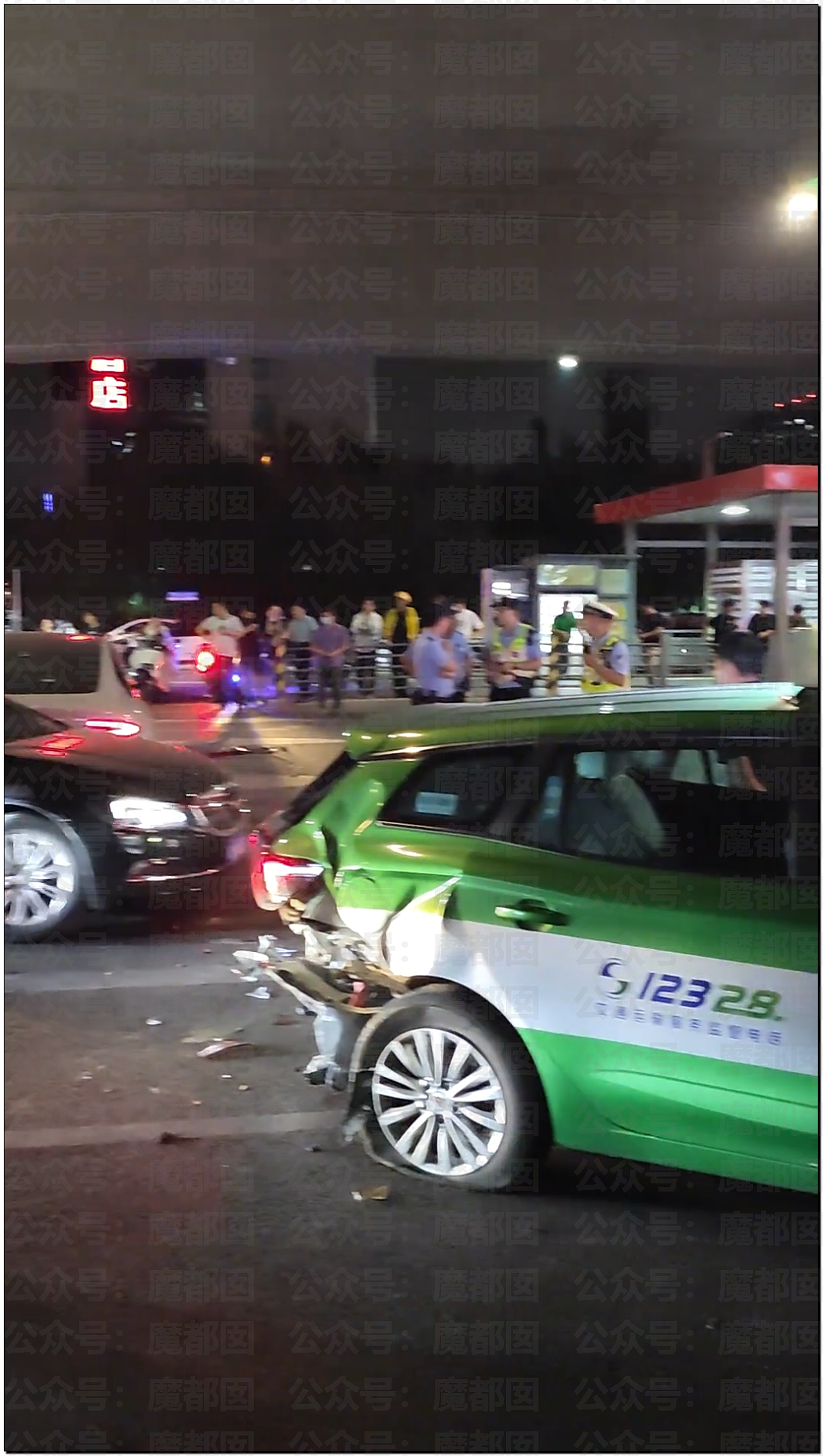 震惊！连撞16部车的女司机却因高颜值和呼之欲出身材走红（组图） - 3