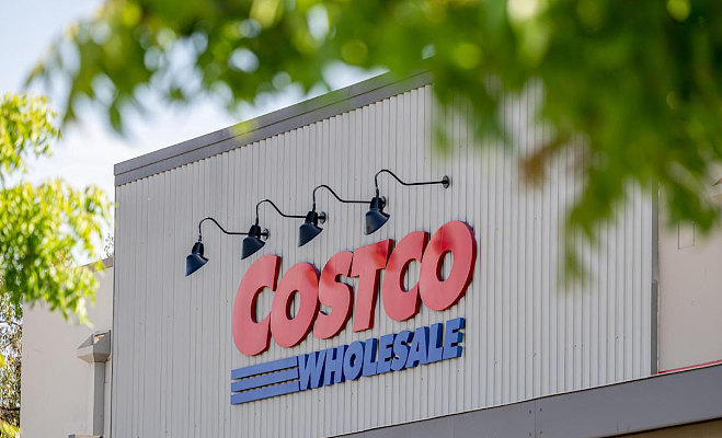 美国女子逛个Costco，竟被意外砸成脑震荡？？她愤怒起诉：赔我$1400万（组图） - 1