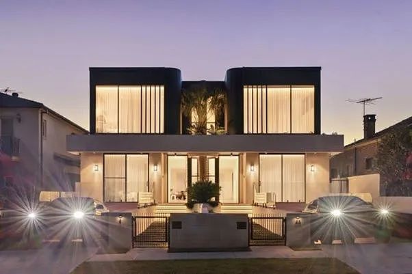 Concord duplex以近400万澳元价格拍卖出售（组图） - 1