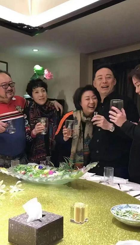 于魁智李胜素刚批完内地观众，又曝亲密照（组图） - 7