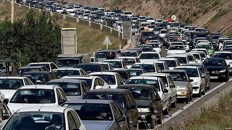 以色列已掌控伊朗首都领空，袭击伊央视大楼，主播现场逃离画面曝光（视频/组图） - 4