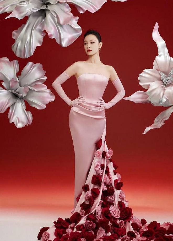 黄渤、倪妮、雷佳音深夜聚餐,3人喝到凌晨1点,倪妮纯素颜好漂亮(组图) - 10
