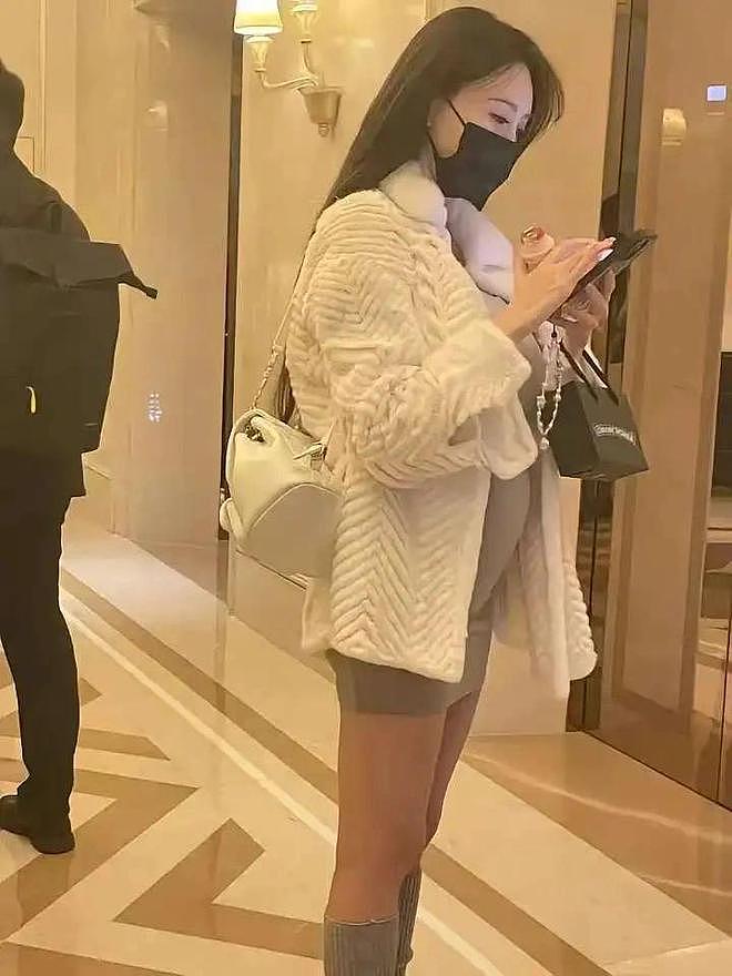赵丽颖赵德胤恋爱再增实锤！男方探班住同款酒店，工作室心虚删评（组图） - 8