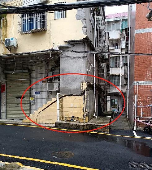 深圳一小区房屋沉降已疏散783人,亲历者:突然发生还以为是地震,有人喊房子歪了(组图) - 2