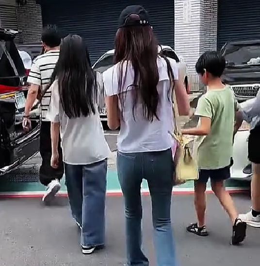 汪小菲谈孩子一脸幸福，大S离世半年孩子变化大，会学习脾气变好（组图） - 1