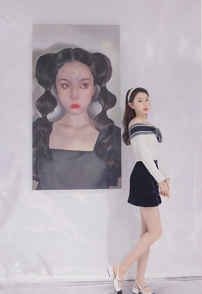 【美女】她是美女模特，也是足球宝贝，身材性感火辣，网友直呼吃不消（组图） - 11