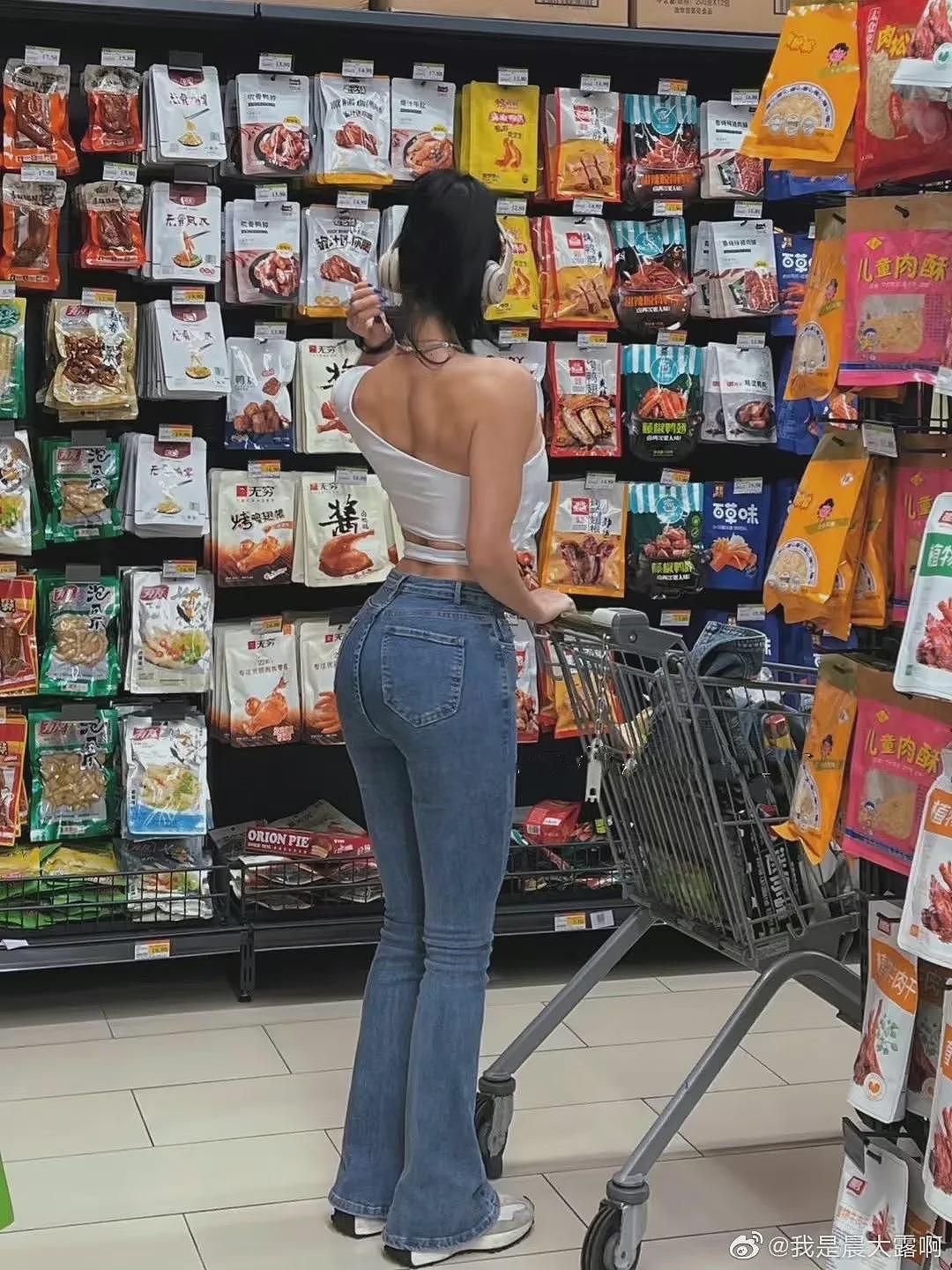 【美女】西安95后“人间芭比”，身高163cm，腰臀比完美（组图） - 3