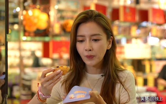 杨颖事业陷入低谷，为网红小吃店拍宣传片（组图） - 11