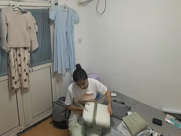 在中留学伊朗女孩坚持回国，从复旦退学坐火车到新疆，航班却停了（视频/组图） - 7
