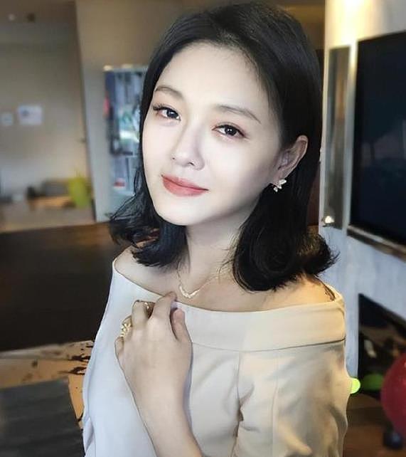 大S离世135天，S妈晒慈善照被质疑卖惨转移舆论！（组图） - 9
