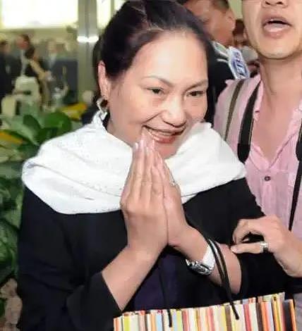 大S离世135天，S妈晒慈善照被质疑卖惨转移舆论！（组图） - 7