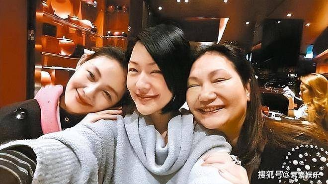 心酸！S妈恳求大家放过大S，晒慈善照疑似躲避大S遗产风波（组图） - 5