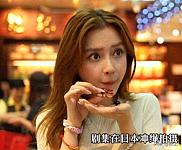 杨颖事业陷入低谷，为网红小吃店拍宣传片（组图）