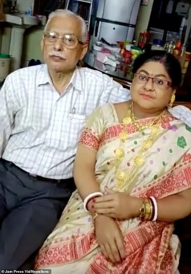 因思念亡妻过度，男子花2500镑订做等比例硅胶“妻子”陈放家中续前缘！网友已炸锅…（组图） - 4