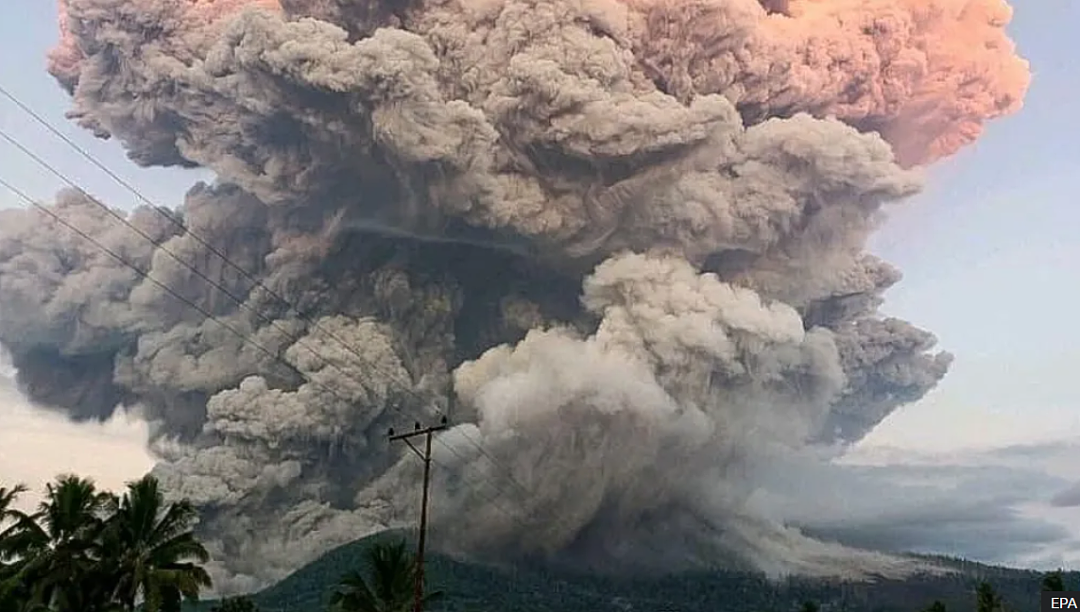 火山喷发，新西兰人被困！奥克兰又断网！被指“全球最贵还难搞”！访船量断崖式下跌！BNZ下调利率最低4.89%（组图） - 12
